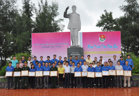Đoàn cơ quan Dân Chính Đảng tỉnh Quảng Ninh Nhiều kết quả thiết thực trong thực hiện Cuộc vận động